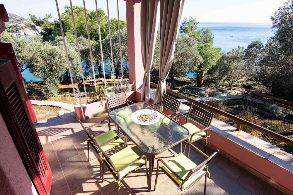 Our House 2 Luxury Suites Kavala Exterior foto